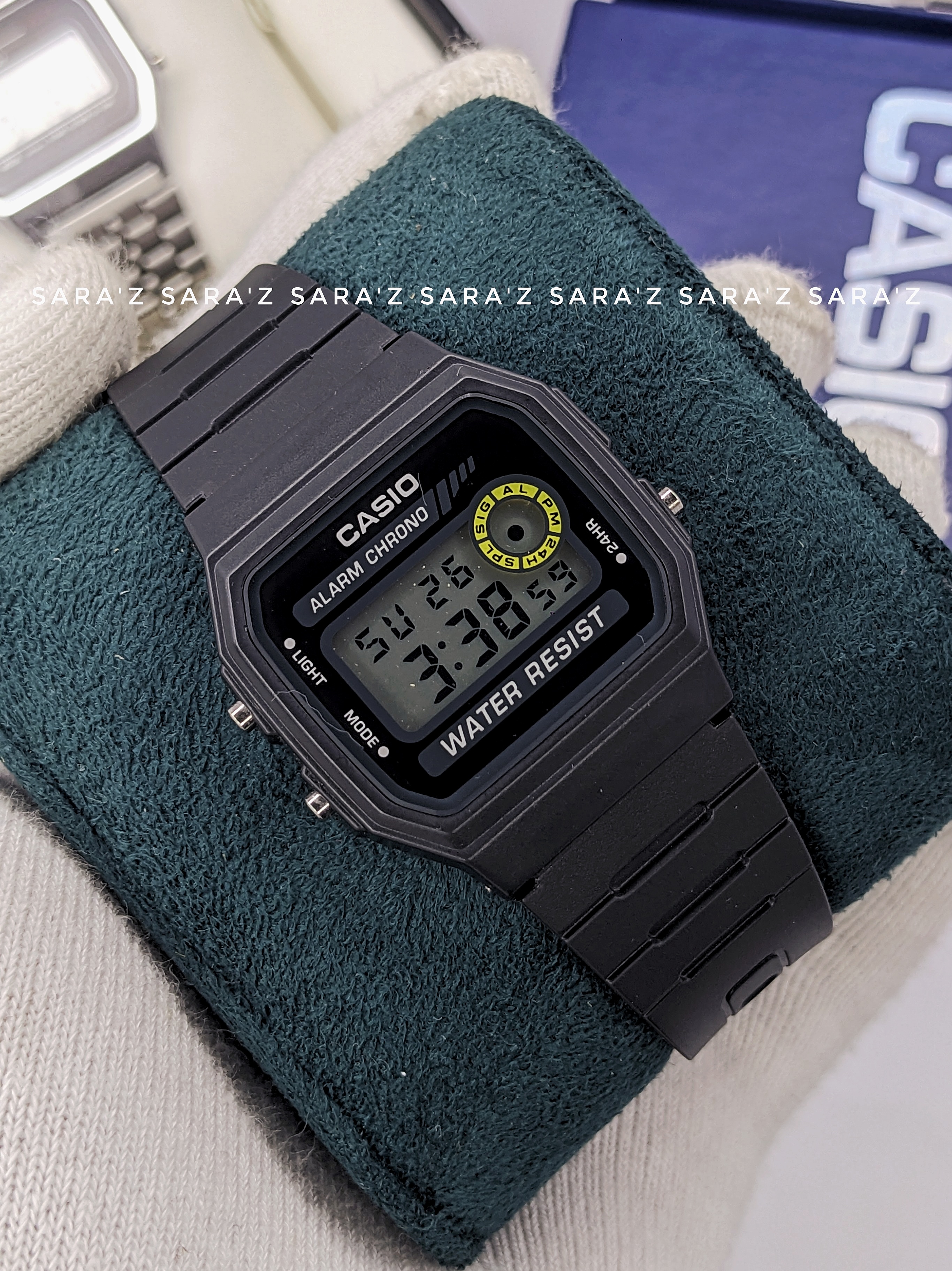 CASIO  F-94WA-8DG